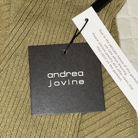 NWT- ANDREA JOVINE CRISSCROSS HI/LO HEM CREW NECK 3/4 SLEEVE SWEATER SZ MED - Picture 6 of 8